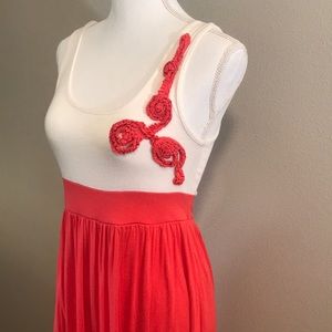Soprano Coral and White Casual Dress